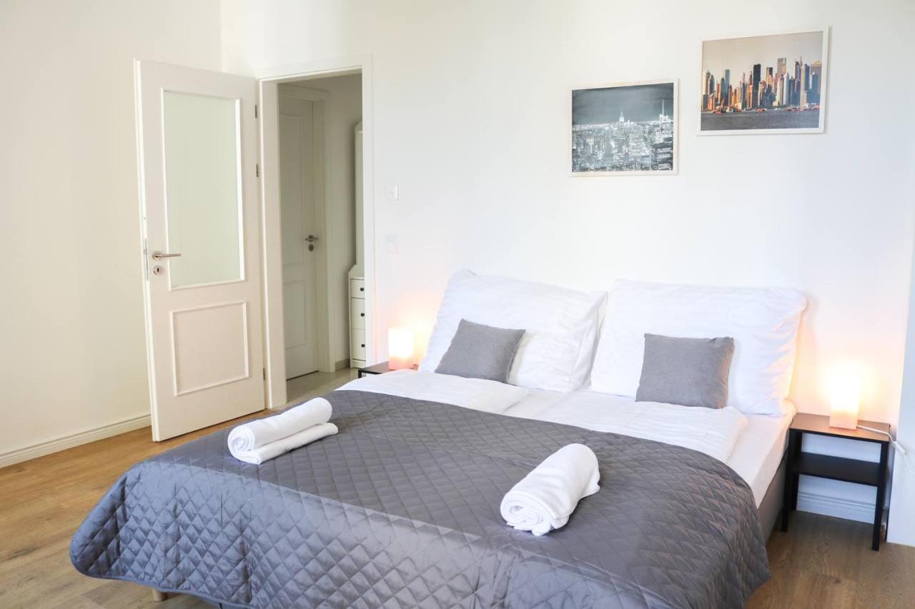 Rose Suites And Rooms Прага Екстер'єр фото