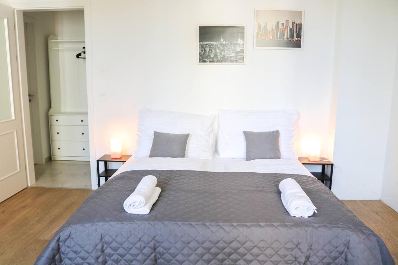Rose Suites And Rooms Прага Екстер'єр фото