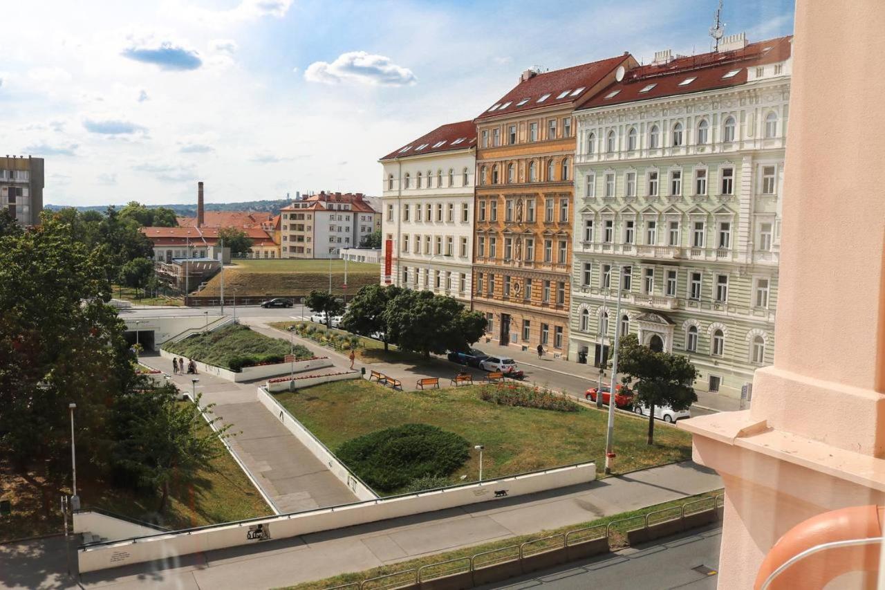 Rose Suites And Rooms Прага Екстер'єр фото